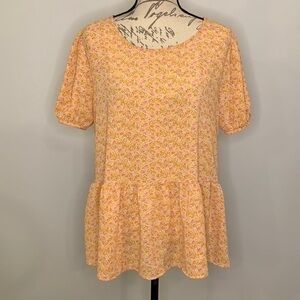 FREE with purchase! W5 floral stretch peplum top relaxed fit M